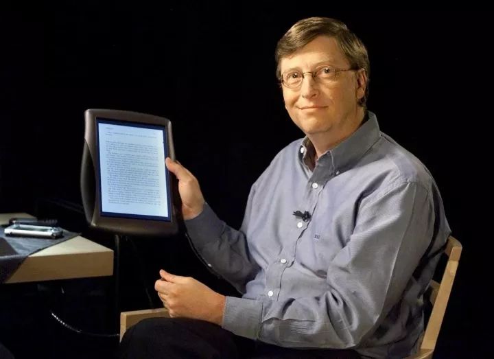 为什么比尔·盖茨的平板电脑很失败，而 10 年后乔布斯的 iPad 却异常成功？