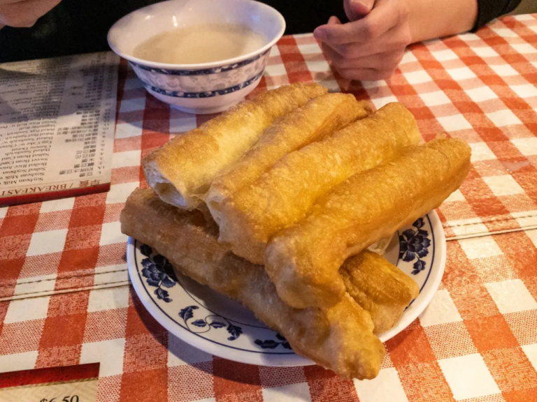 健康120｜早餐吃什么最伤身？“早上随便吃”比不吃更危险